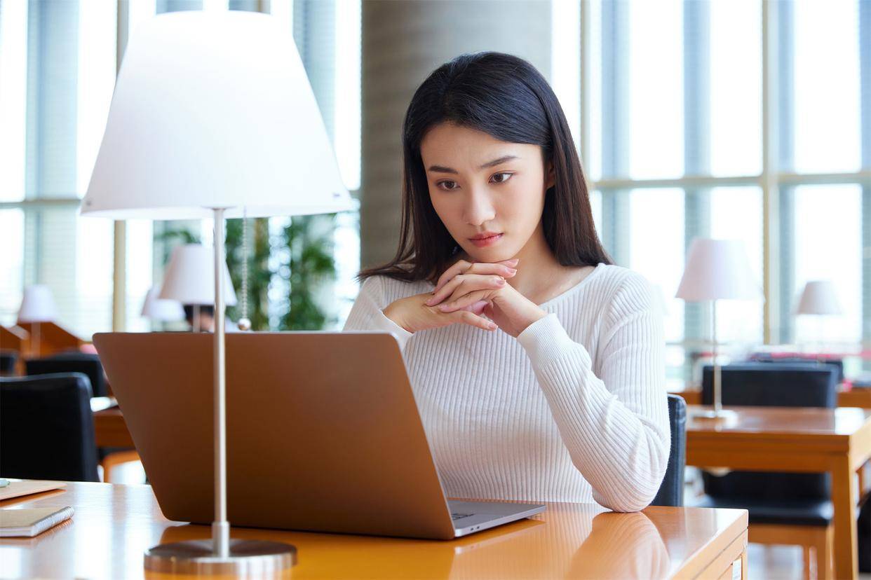 证券短信牵出莫名账户：老人被跨省开卡 兴业银