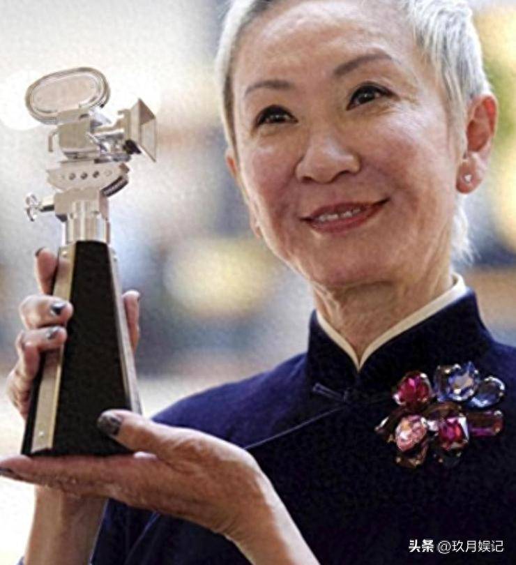 原创            辟谣徐克没有孩子，施南生去世前身体开始发烂，哥哥最终表态