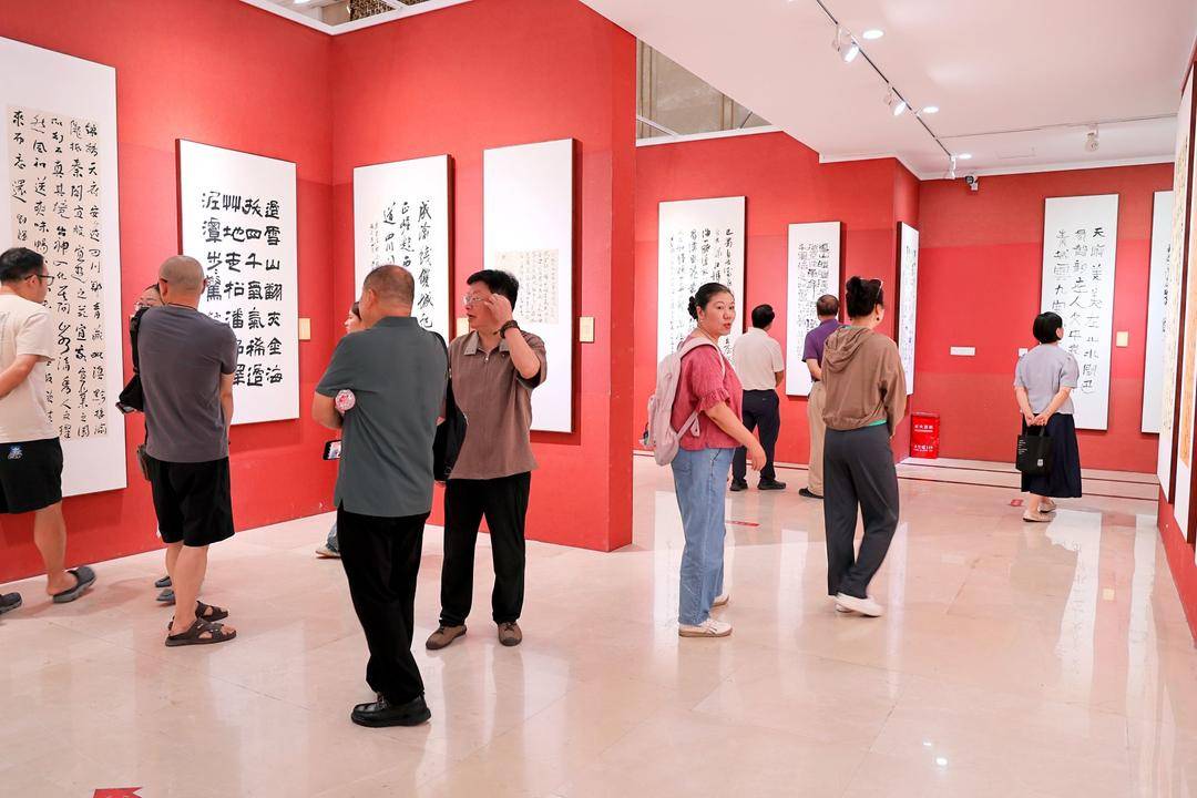 纪念长征胜利90周年，“翰墨长征路”书法展在成都开幕