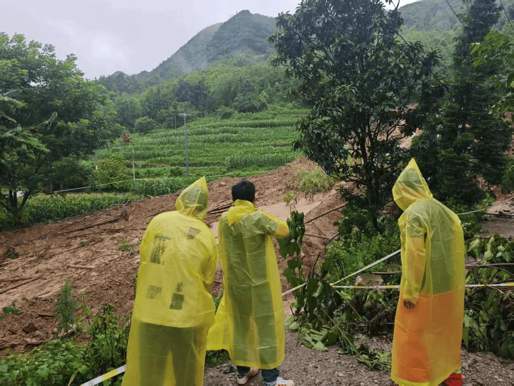 贵州山体崩塌零伤亡