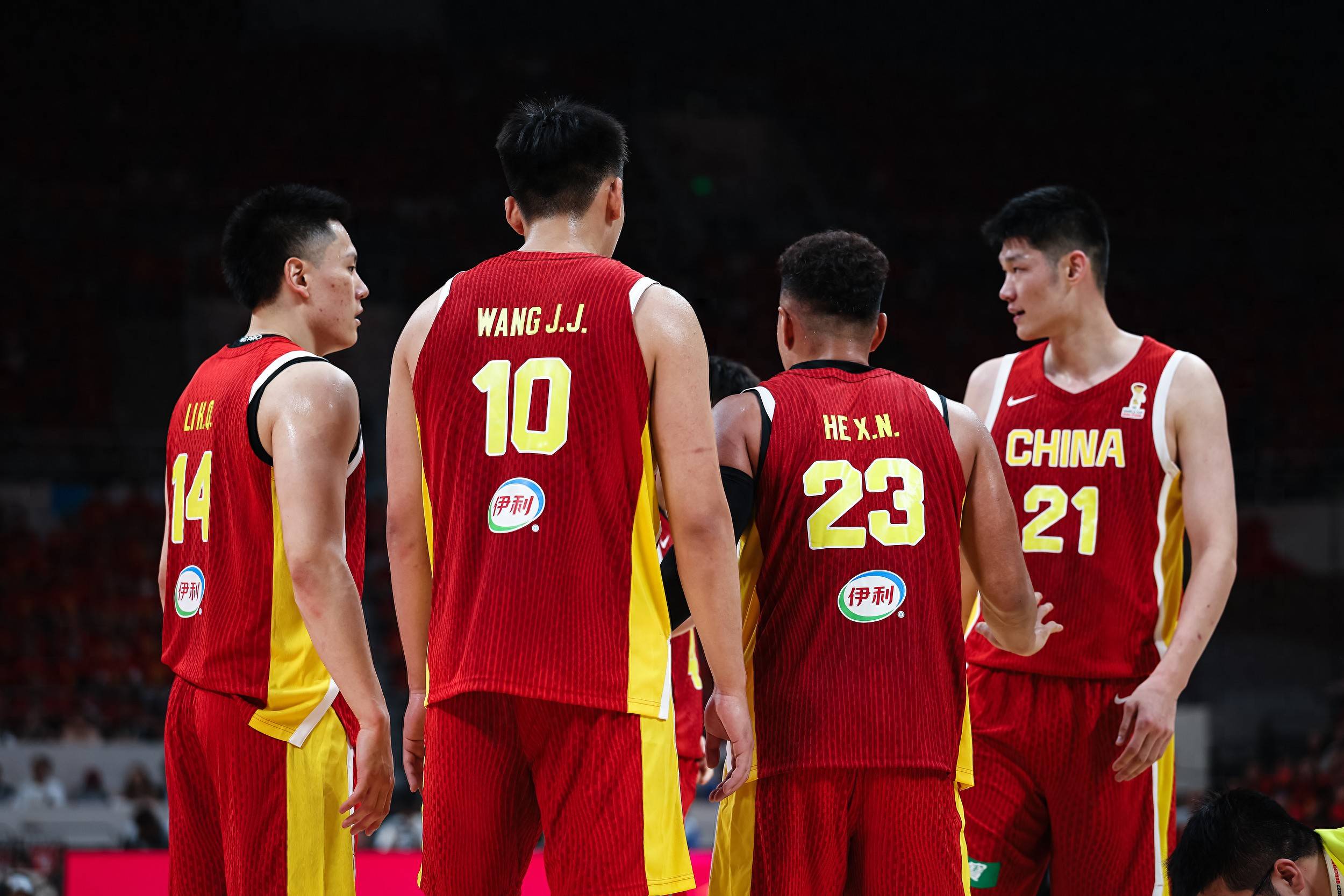 中国男篮vs乌拉圭前瞻：首战5分险胜，中国男篮力争再胜对手