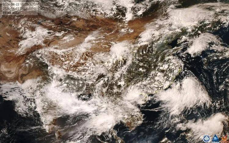 三台共舞！华南持续强降雨，北方降雨降温齐袭，南方秋老虎依旧霸道