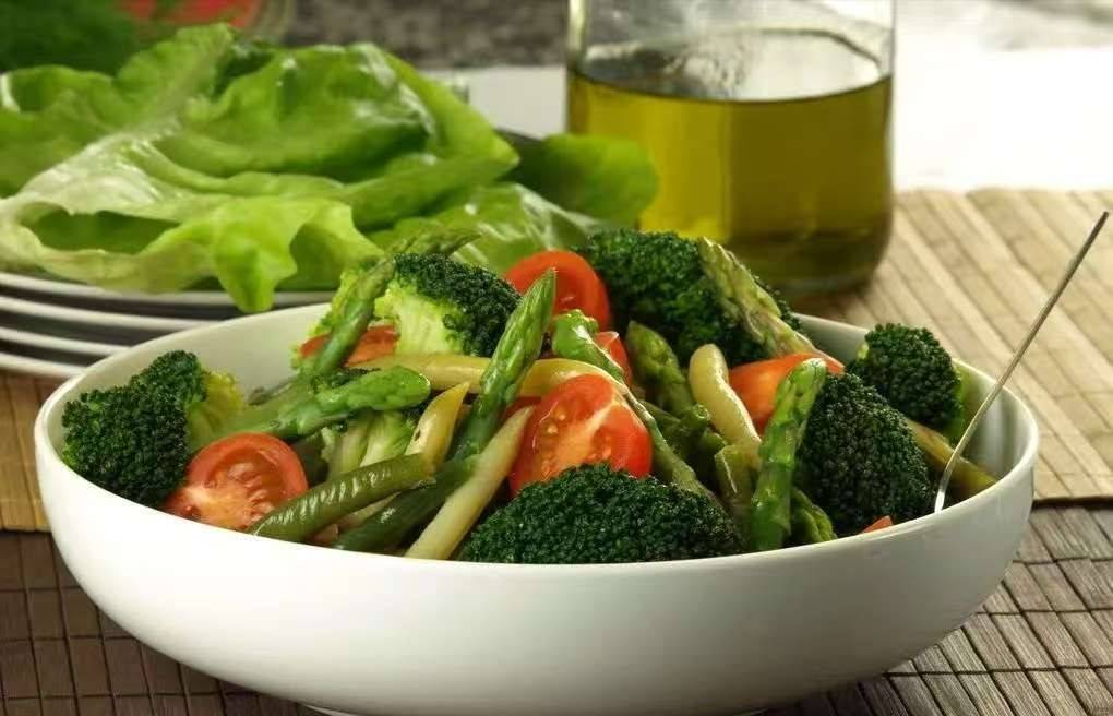 原创            医生忠告：错误的清淡饮食会伤害身体！健康饮食需要注意6点