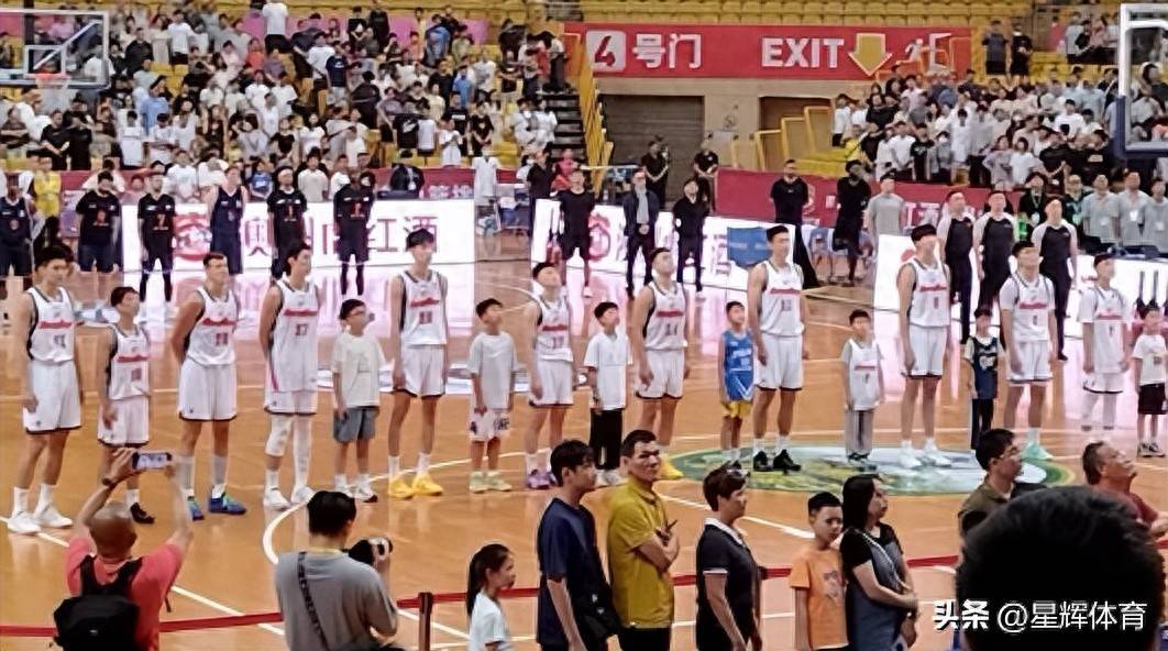 9+6+7+2！广东新外援首战表现全能 与徐杰非常合拍 亚帅点名表扬他