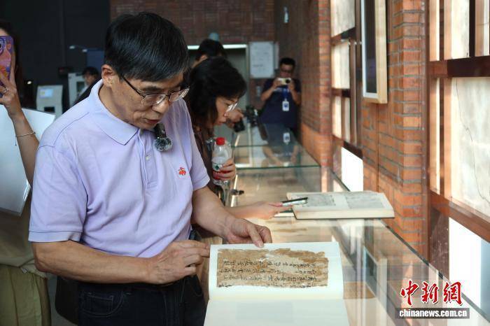探访浙江大学图书馆古籍馆见证古籍保护与修复_搜狐网 探访浙江大学图书馆古籍馆见证古籍保护与修复_搜狐网
