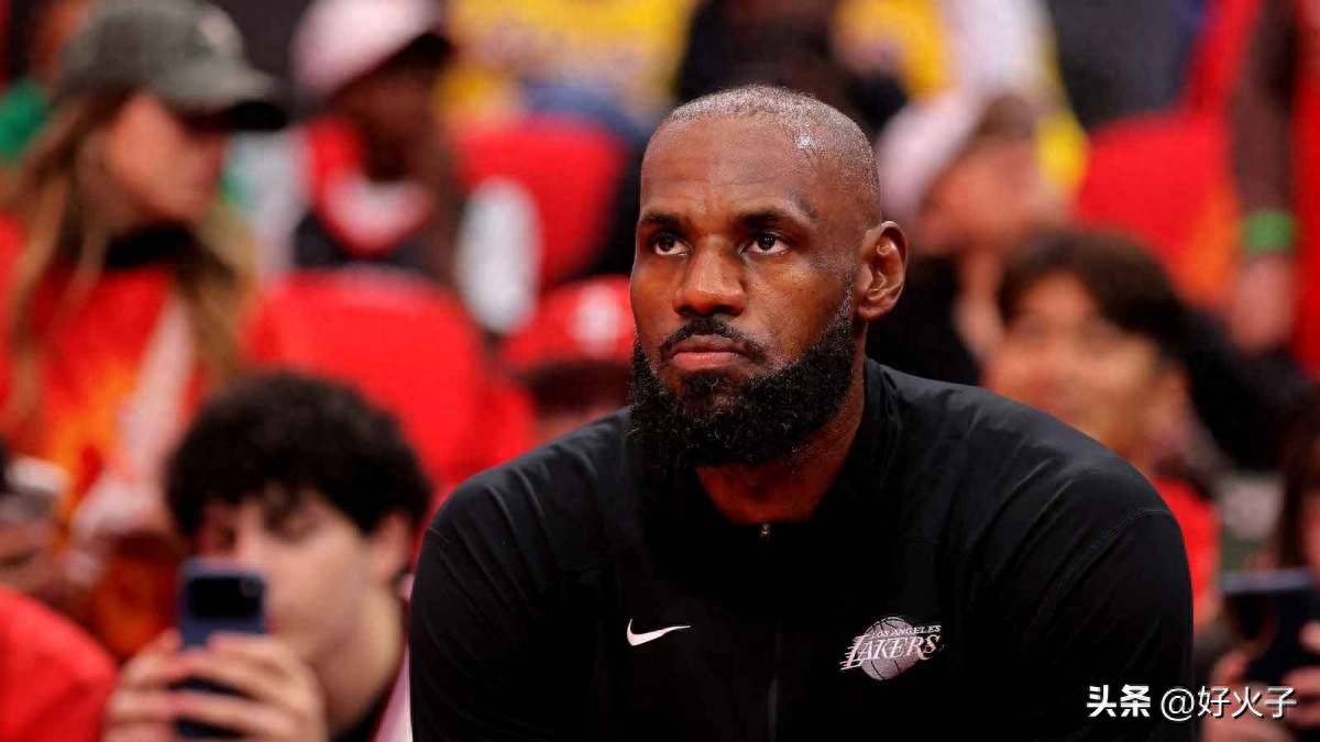 NBA内部人士：勒布朗·詹姆斯带领的76人队，纸面上看起来很棒