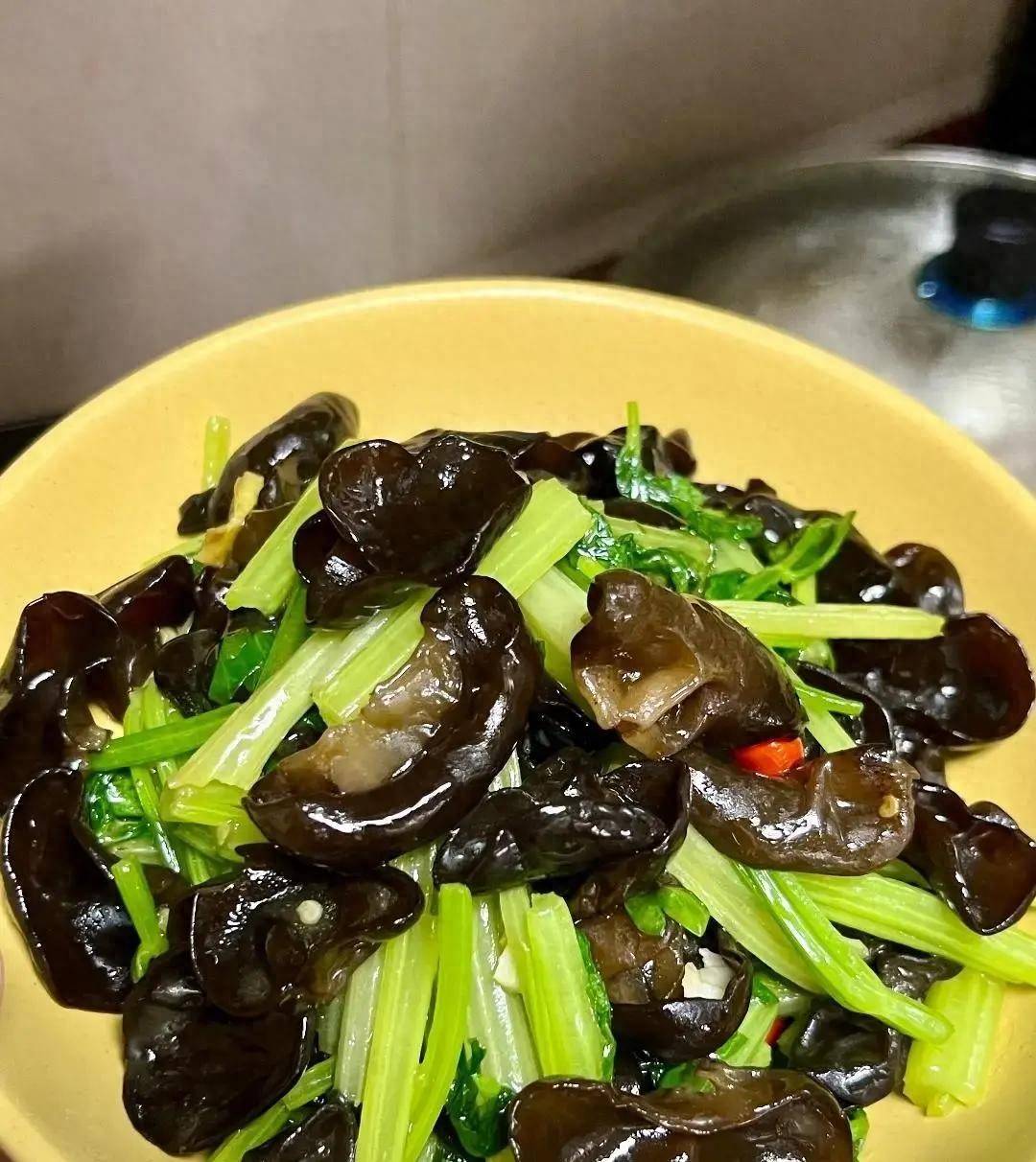 让你拉屎超快、超干净的“1菜2瓜”，便秘的人多吃，排出隔天便_身体_冬瓜_海米