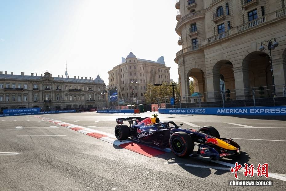 F1