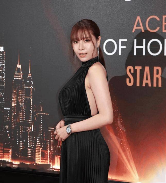 TVB恋综女星俞可程脸上抹粉被指过度,极度油腻且反光!表情又做作遭网友吐槽封面图