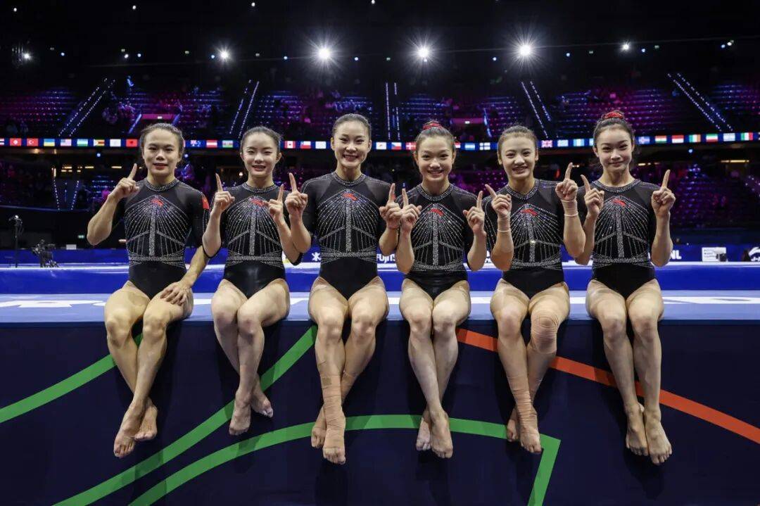 体操世锦赛中国队排名榜首晋级女团决赛
