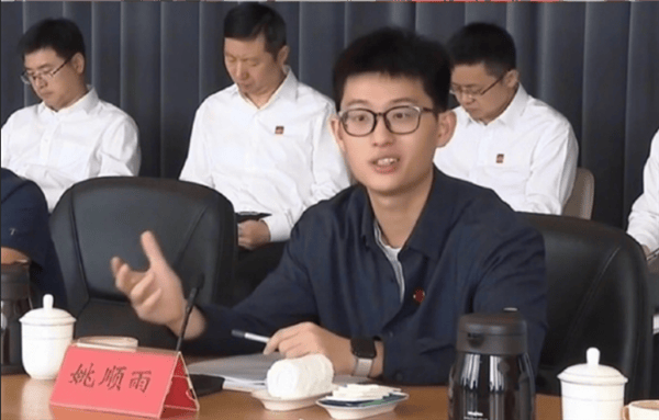 腾讯首席AI科学家姚顺雨立下硬核Flag 团队成员:信姚哥