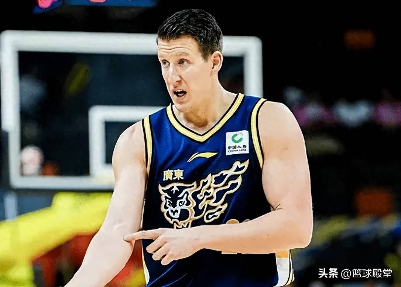 广东84-77宁波3喜1忧！博日奇太稳，周鹏稳定军心，崔永熙又崩了