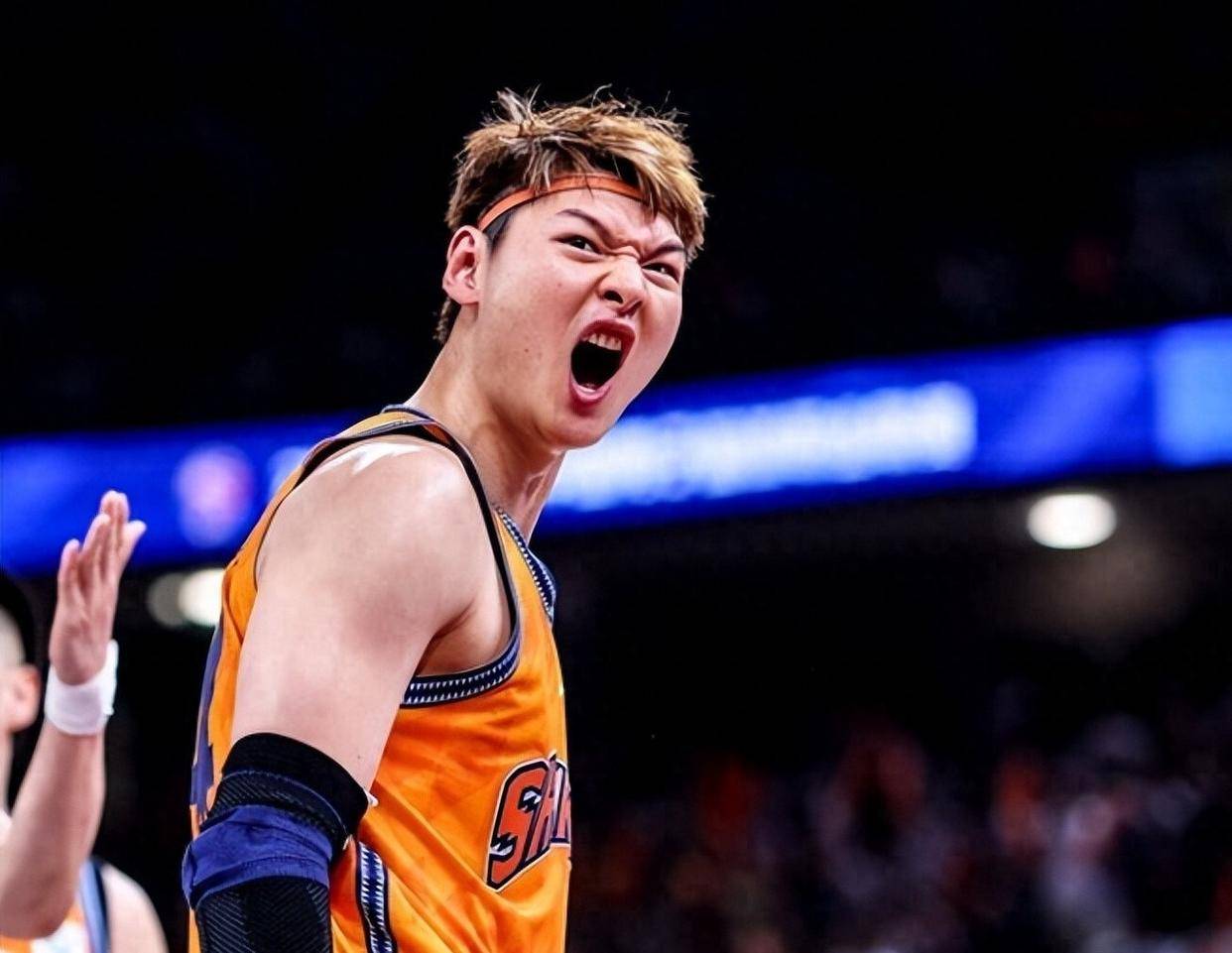 CBA一夜变天!上海反超北京夺回第1,吉林男篮爆冷险胜广厦,辽宁第6