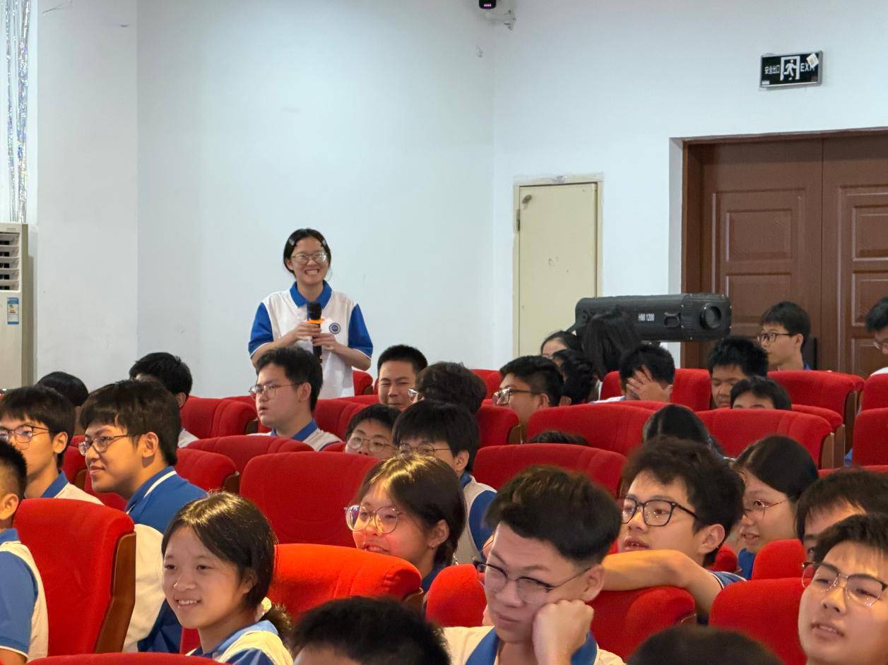红色文化——黄埔区图书馆“香雪讲堂”走进广州科学城中学(图7)