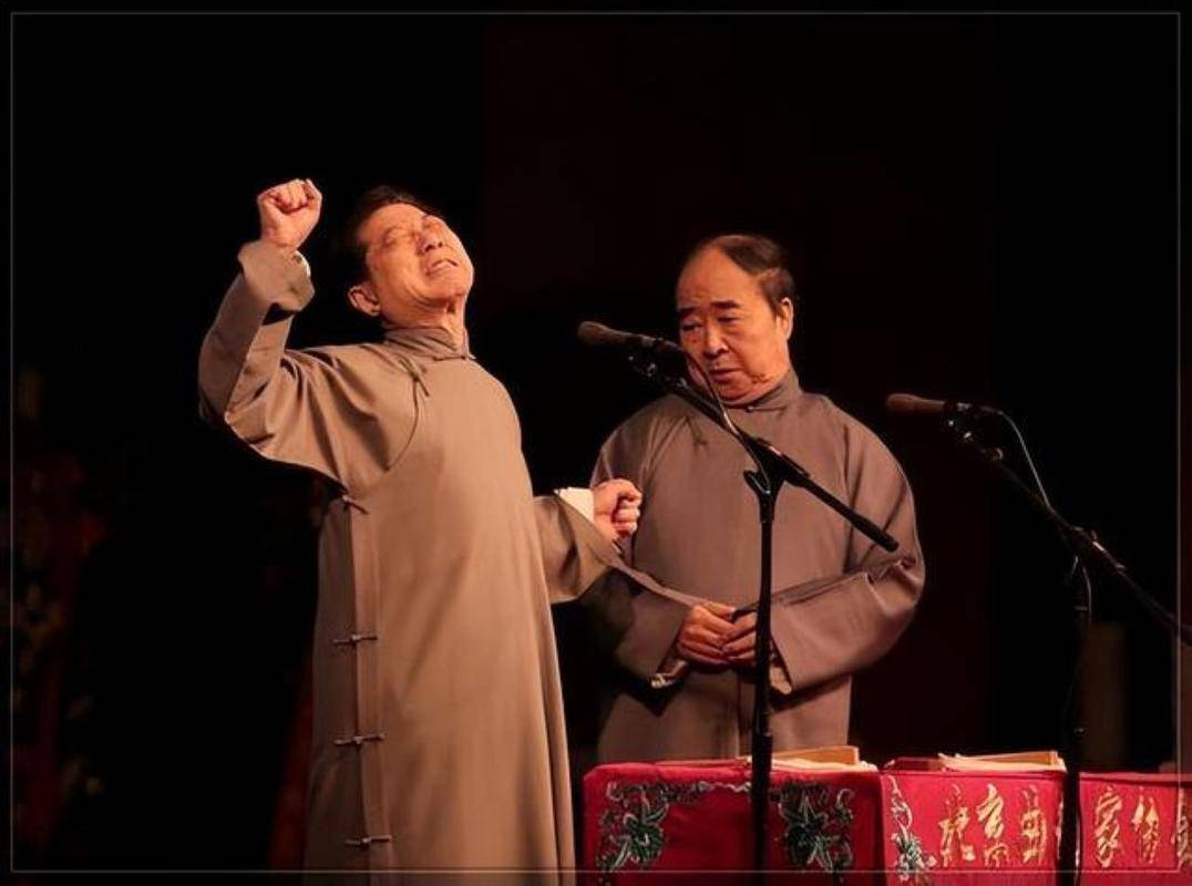 王佩元近照曝光，身形消瘦需拄拐！老观众感慨：当年捧哏也老了(图3)
